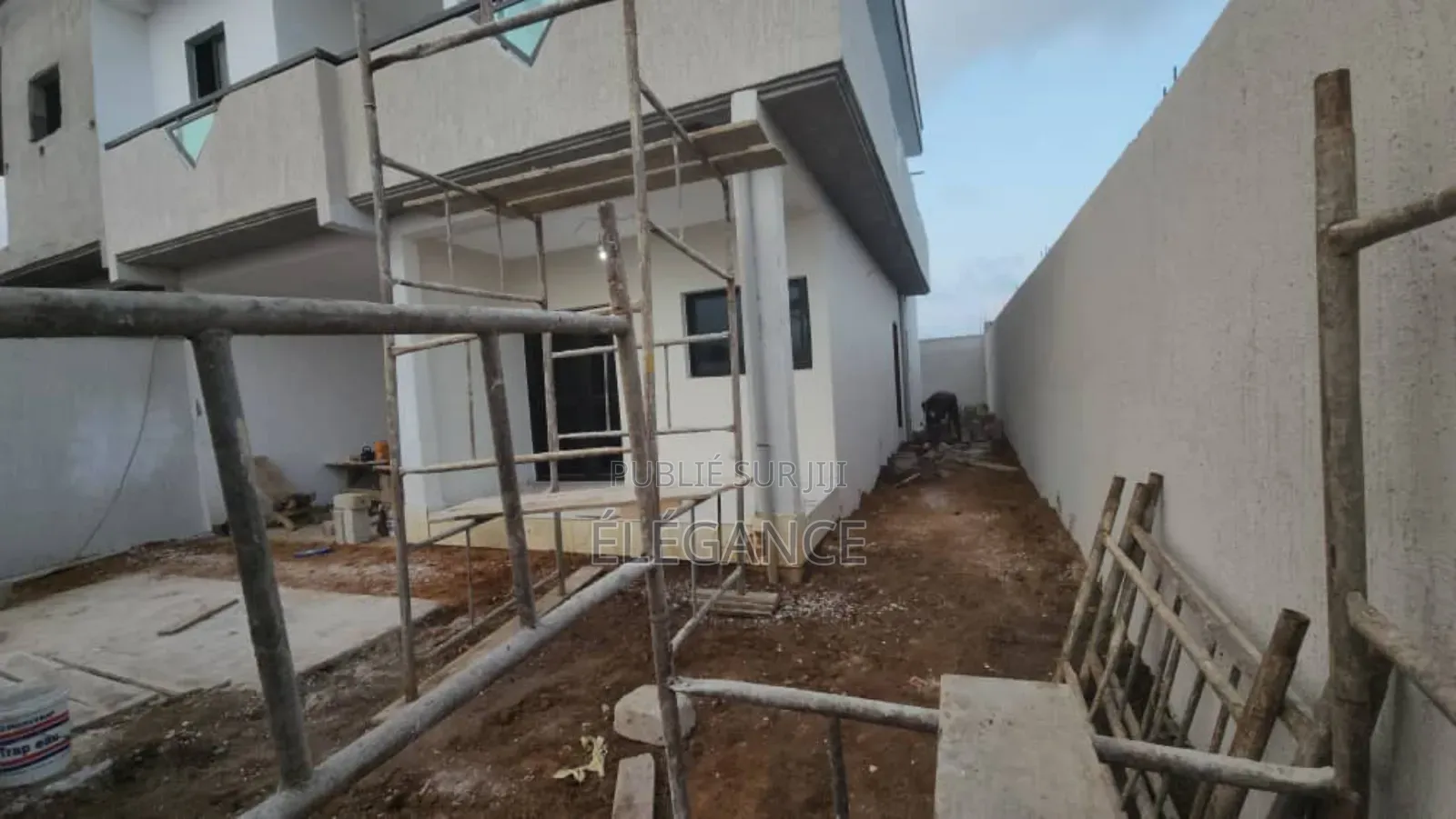 3chbre Duplex dans Villa Duplex, Bingerville à Vendre