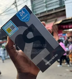 Photo - New Samsung Galaxy S21 5G 128 GB Black