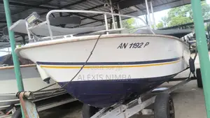 Coque D’Origine en Vente Avec Chariot Opportunité À Saisir