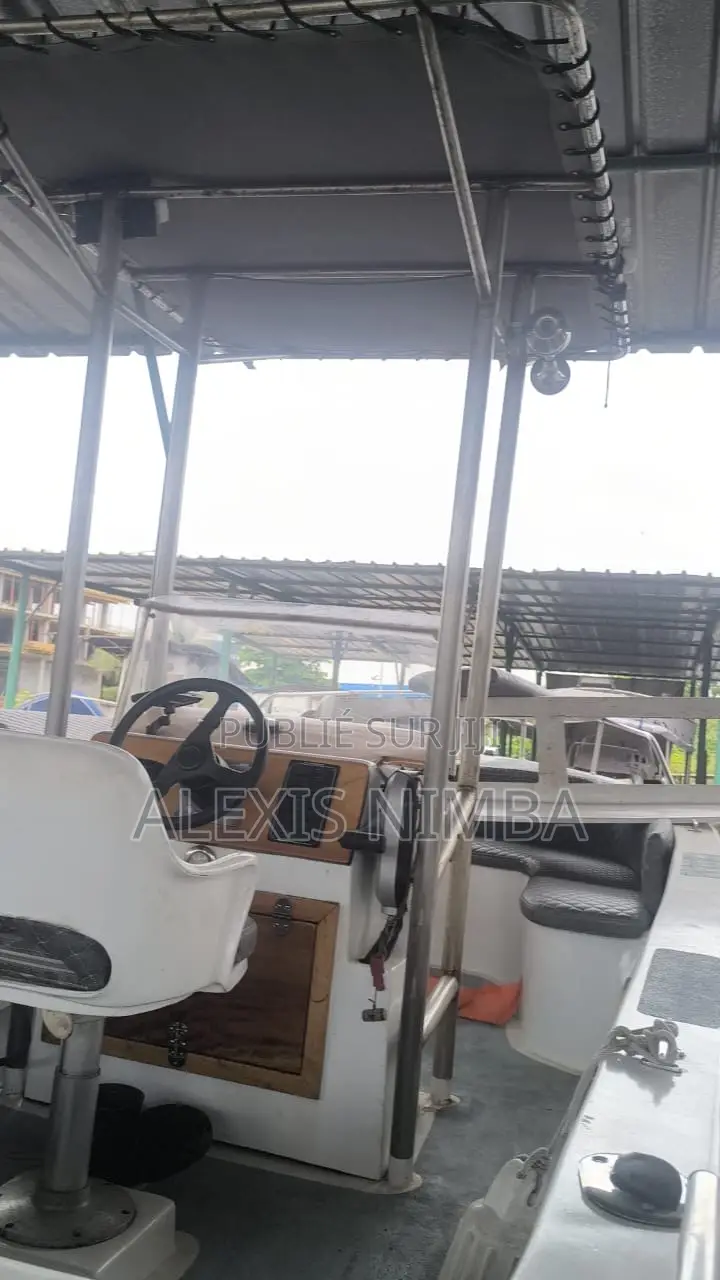 Coque D’Origine en Vente Avec Chariot Opportunité À Saisir