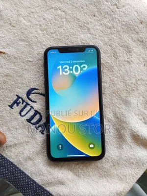 Photo - New Apple iPhone XR 64 GB Black