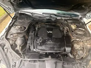 Mercedes-Benz E350 Base 4Matic Sedan AWD (3.5L 6cyl 7A) 2014 Blanc