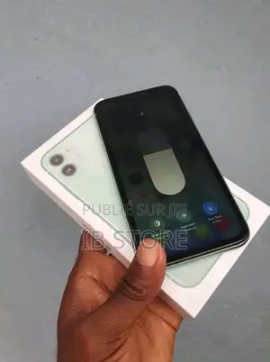 Photo - Apple iPhone 11 64 GB Vert