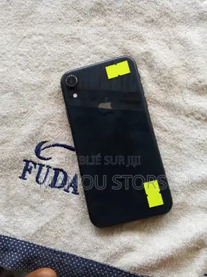 New Apple iPhone XR 64 GB Black