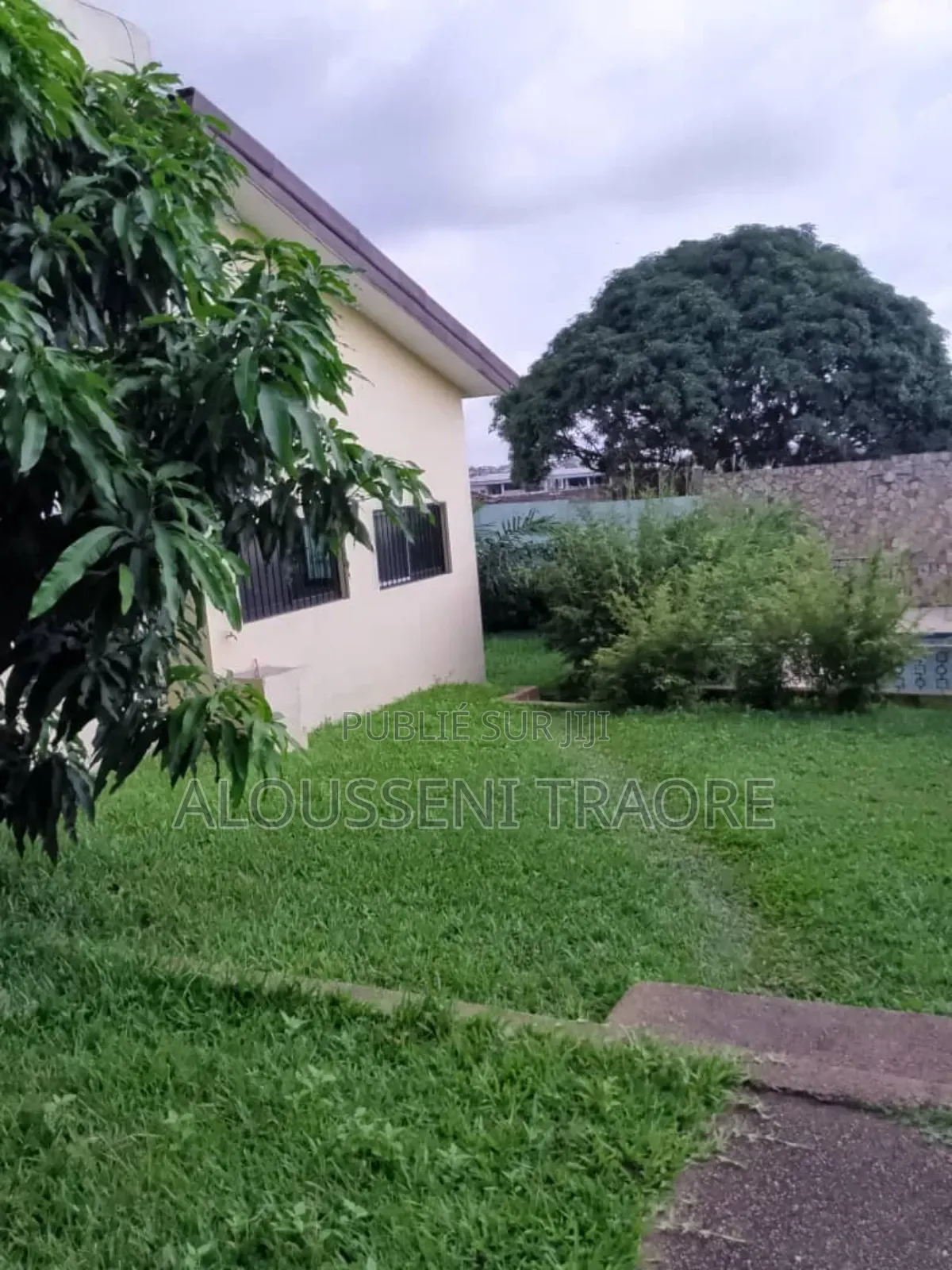8chbre Duplex dans Tas Btp Entreprise, Cocody à Vendre