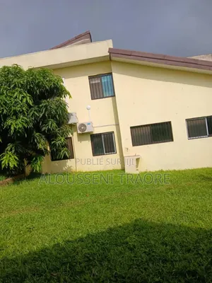 8chbre Duplex dans Tas Btp Entreprise, Cocody à Vendre