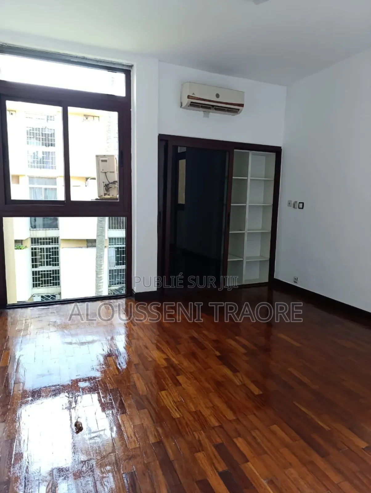 4chbre Appartement dans Tas Btp Entreprise, Cocody à Louer