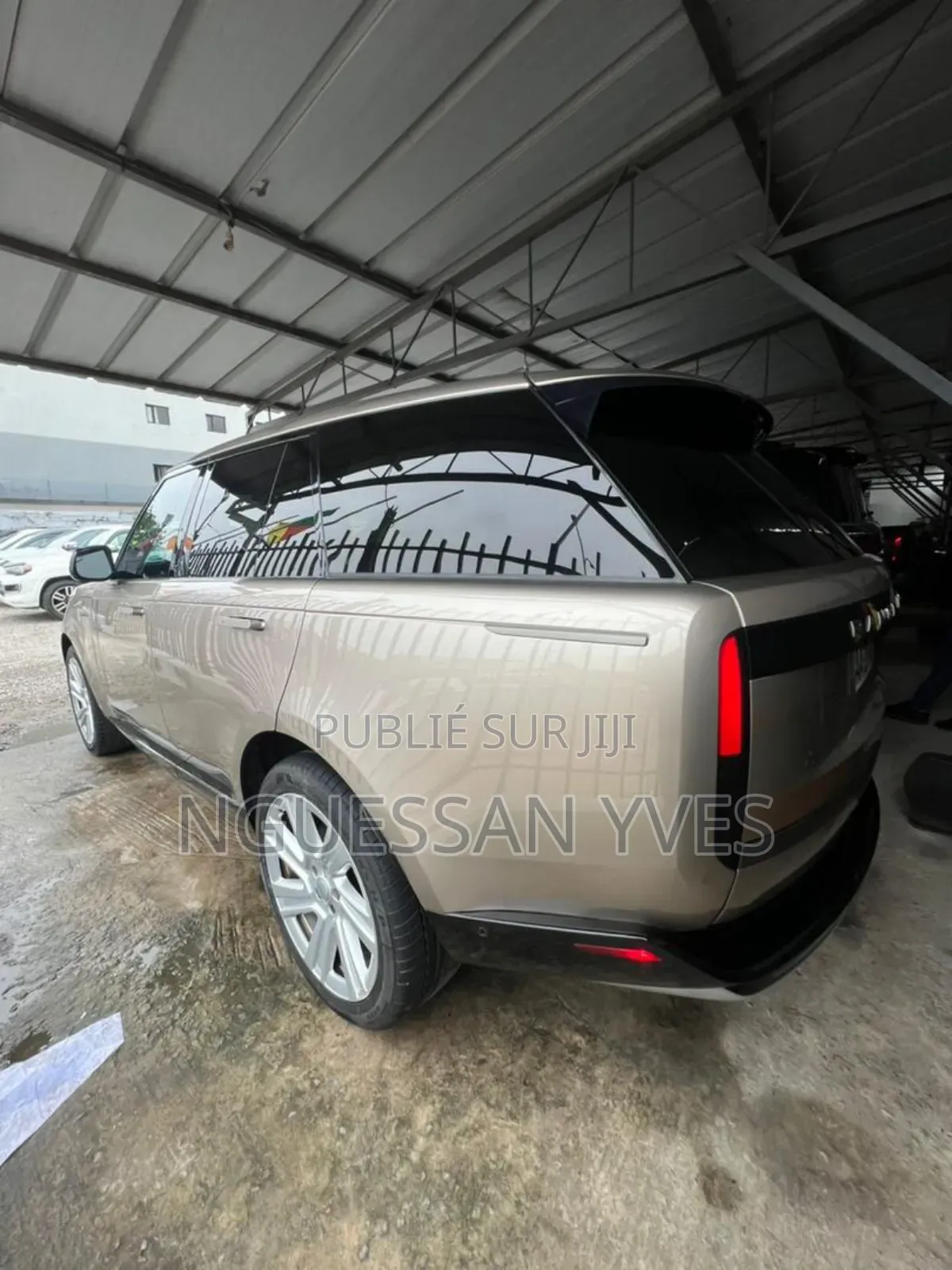 Land Rover Range Rover Vogue 2023 Beige