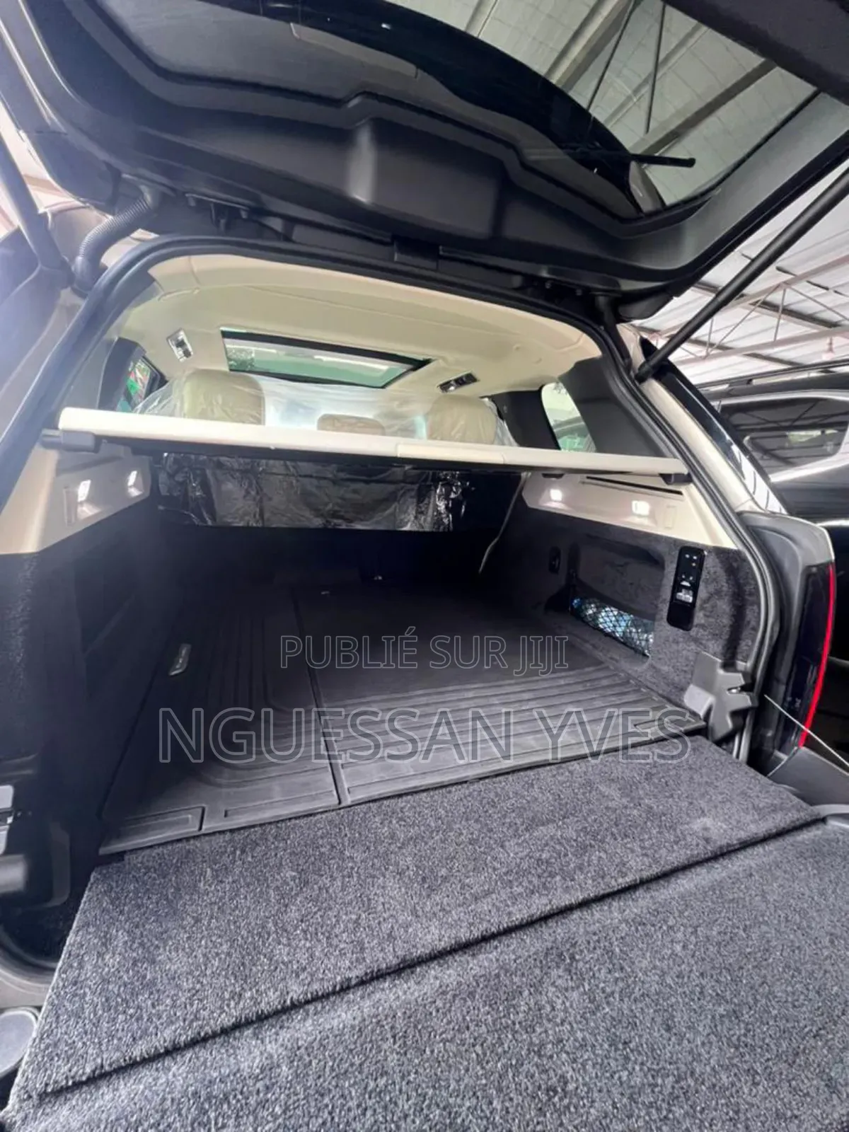 Land Rover Range Rover Vogue 2023 Beige