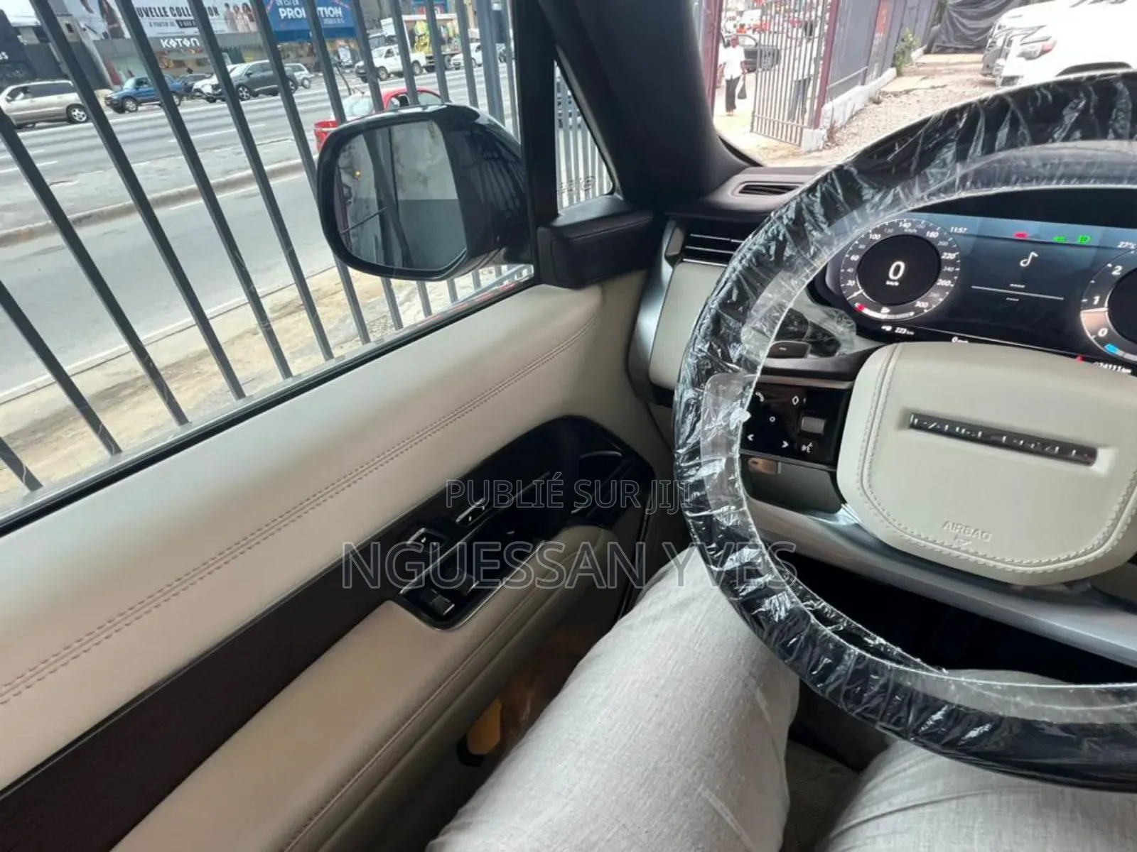 Land Rover Range Rover Vogue 2023 Beige