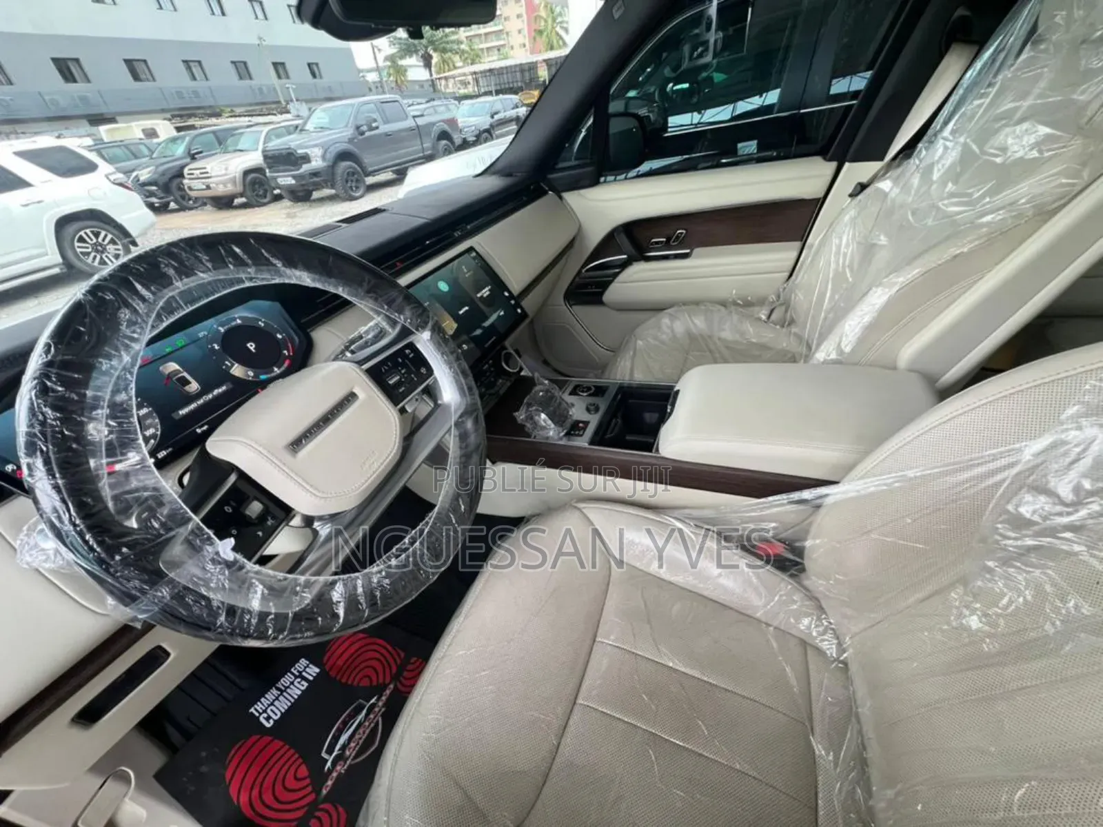 Land Rover Range Rover Vogue 2023 Beige