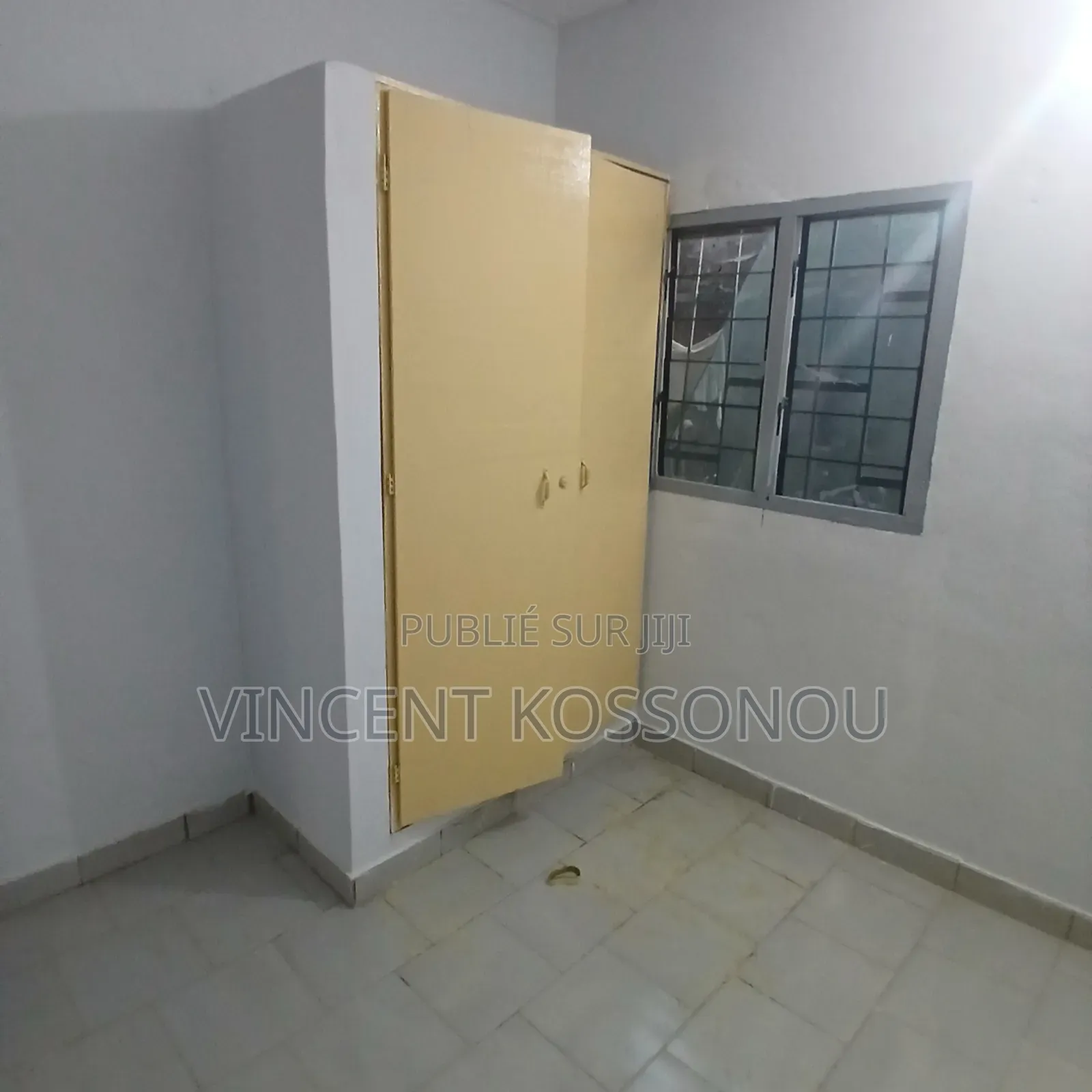 3chbre Maison dans Maison Basse, Cocody à Louer