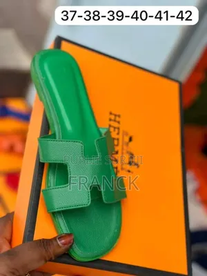 Photo - Des Sandales Pour Femmes