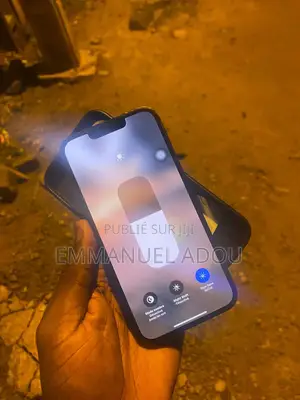 Photo - Apple iPhone 13 Pro 128 GB Gris