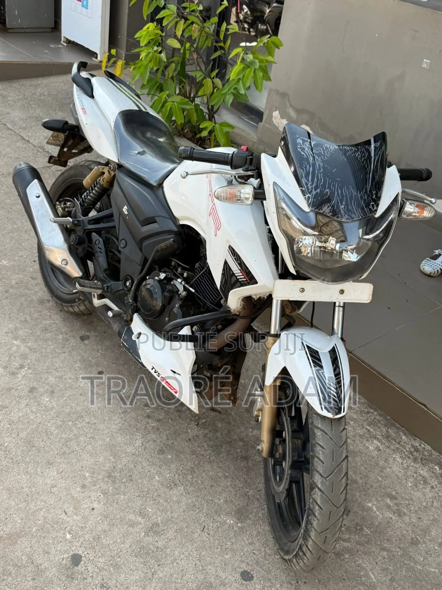 New TVS Apache 180 RTR 2024