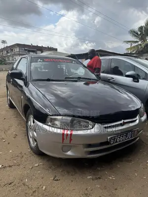 Photo - Mitsubishi Minica Automatic 2001 Black