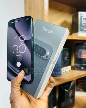 Photo - New Google Pixel 10 Pro 512 GB Blue