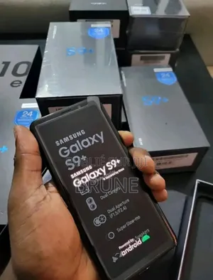 Photo - New Samsung Galaxy S9 Plus 128 GB Black