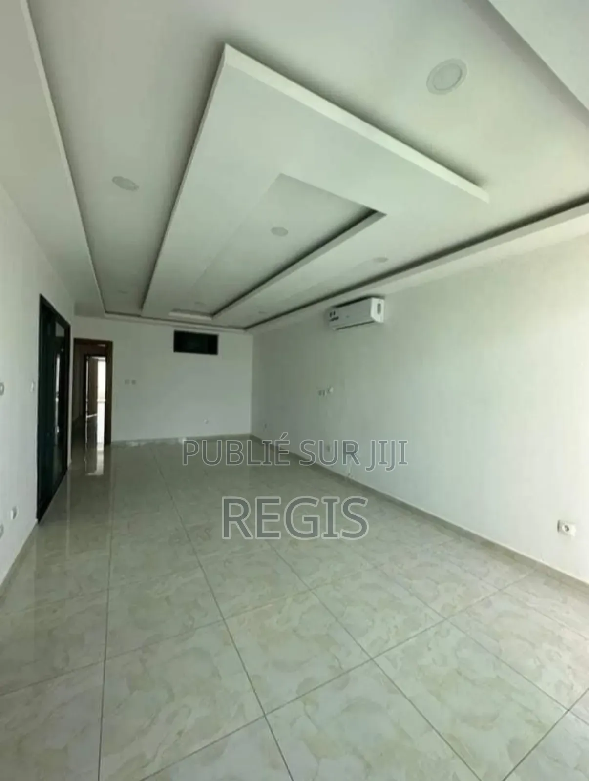 3chbre Appartement dans Appartement, Cocody à Louer