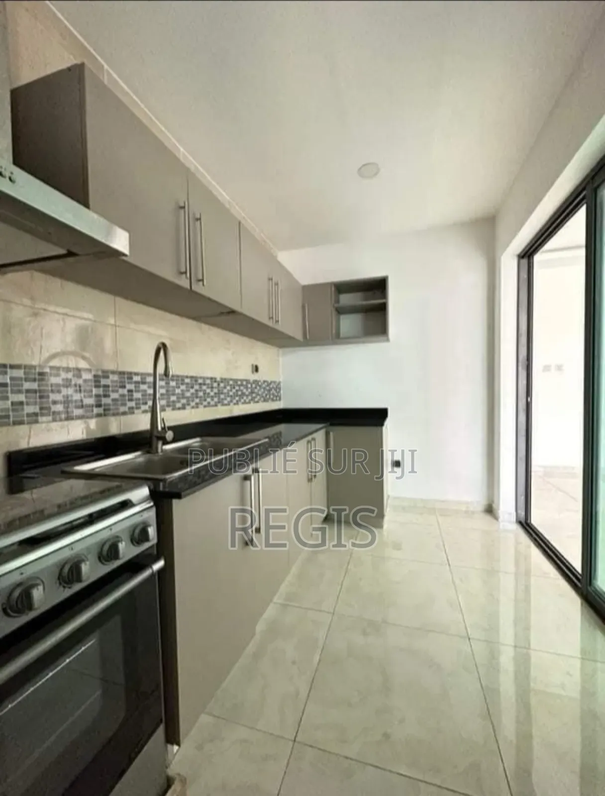 3chbre Appartement dans Appartement, Cocody à Louer