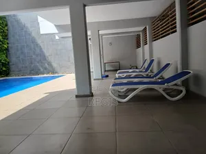 2chbre Appartement dans Appartement, Cocody à Louer