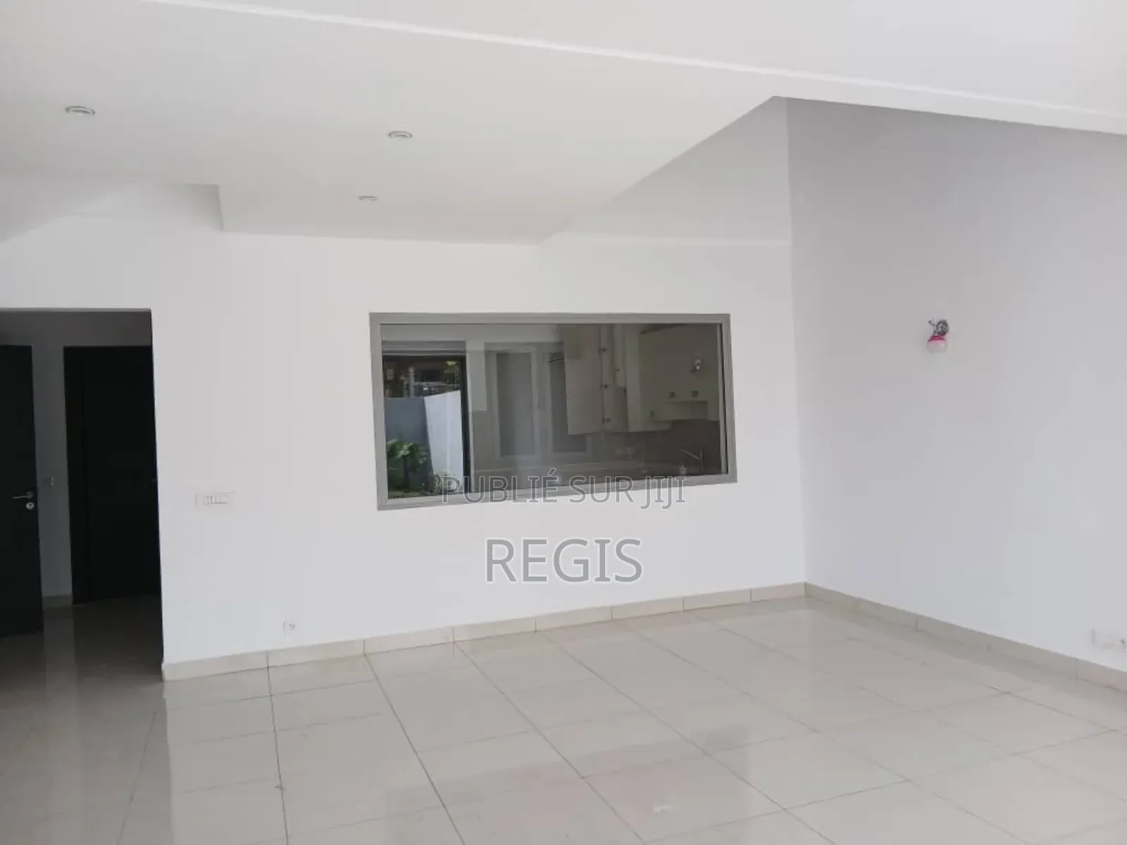 2chbre Appartement dans Appartement, Cocody à Louer