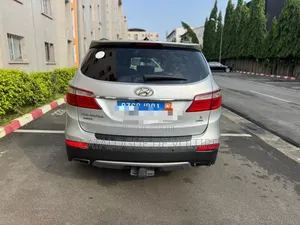 Hyundai Santa Fe 2015 Gris