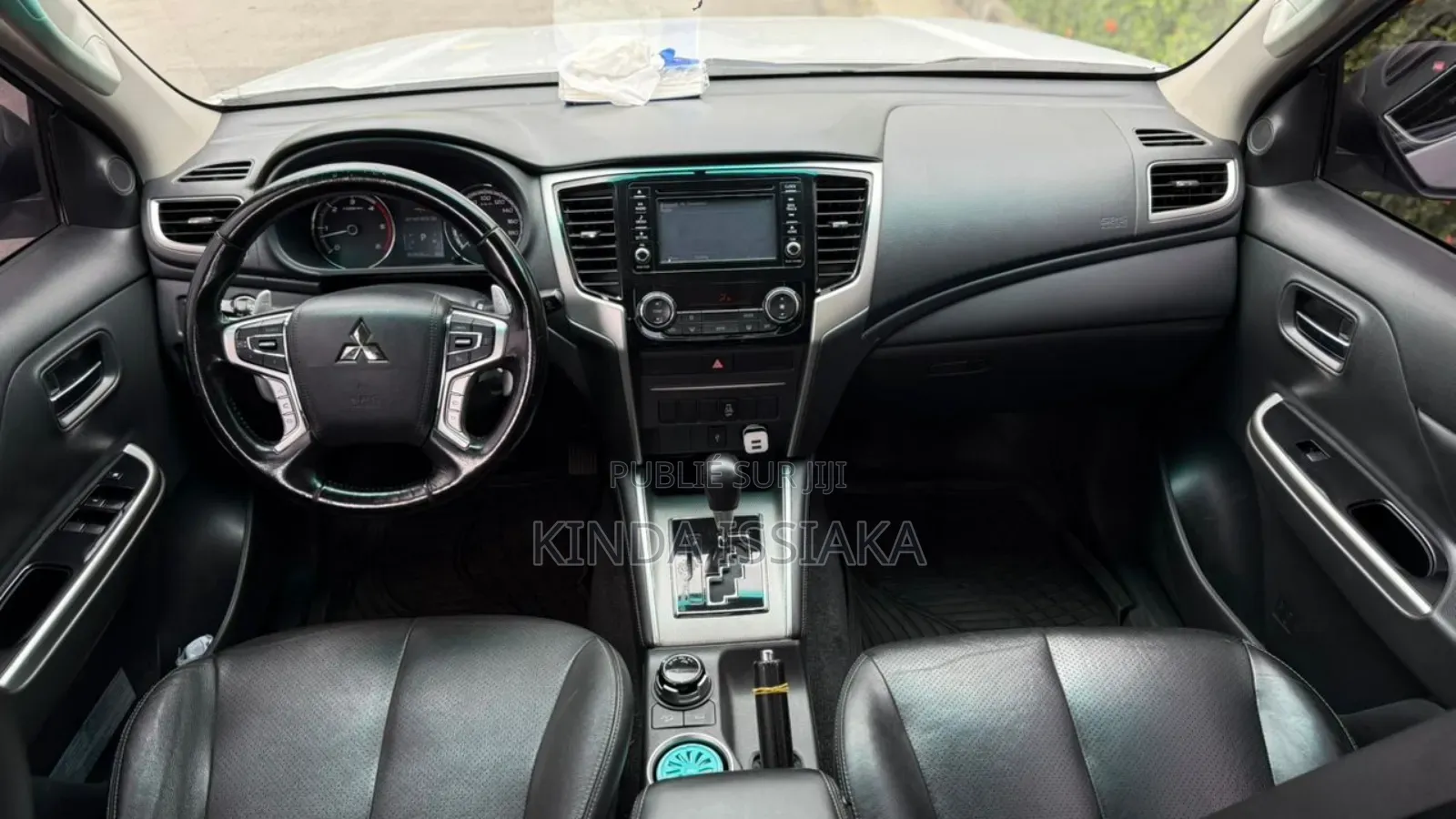 Mitsubishi L200 2024 Blanc cassé