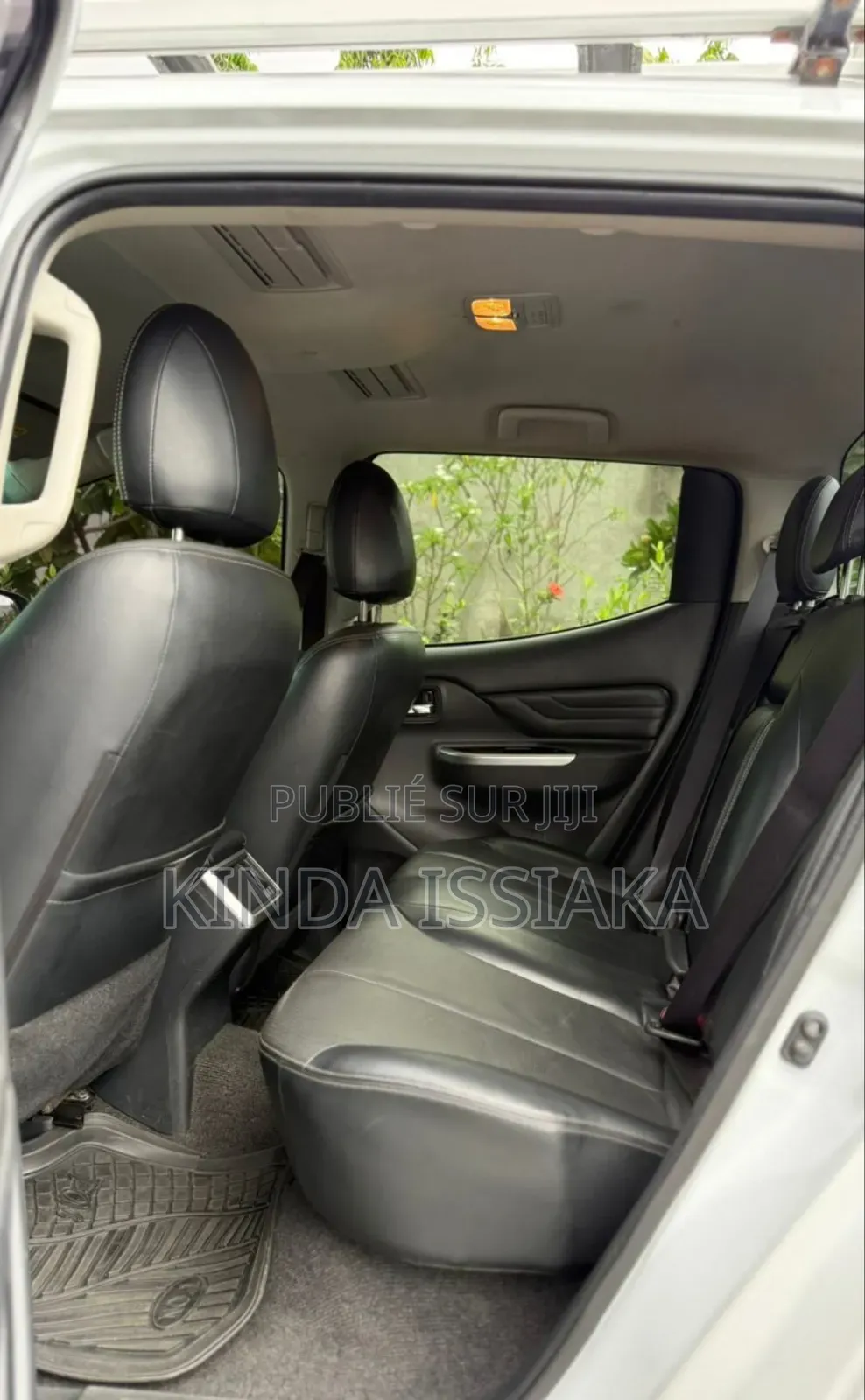 Mitsubishi L200 2024 Blanc cassé