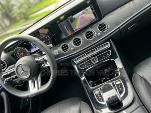 Mercedes-Benz E300 2019 Black
