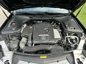 Mercedes-Benz E300 2019 Black