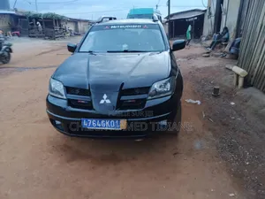 Photo - Mitsubishi Outlander 2008 Black