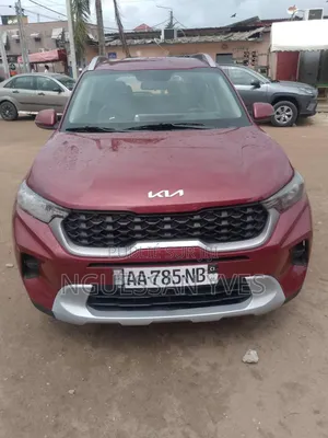 Kia Sonet 2023 Rouge