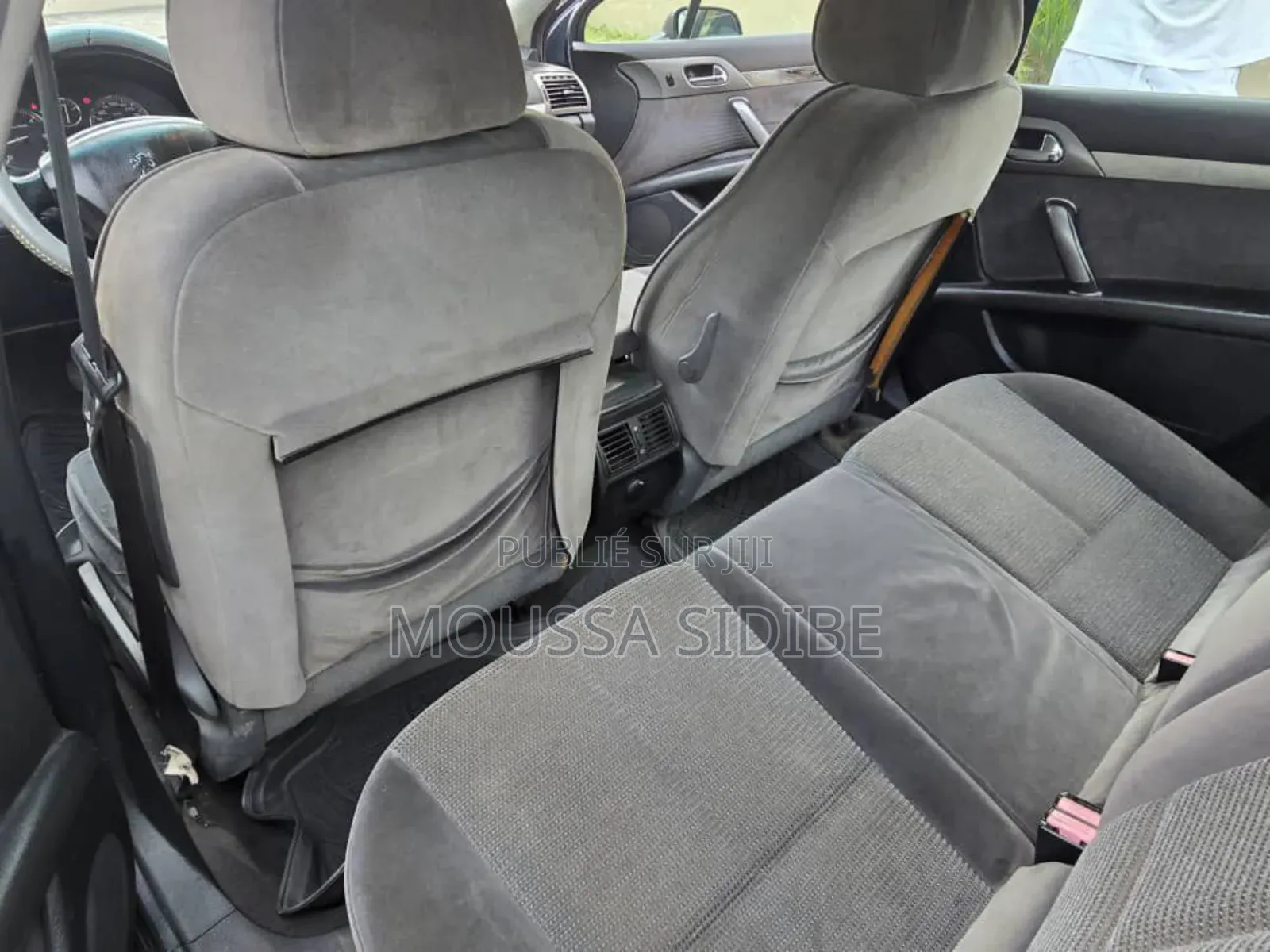 Peugeot 407 1.6 HDi FAP Esplanade 2005 Gris