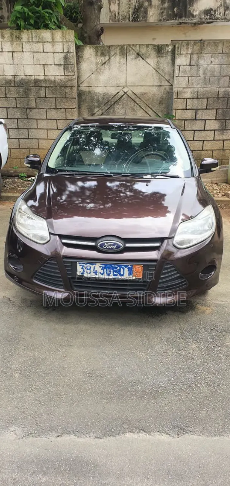 Ford Focus S Sedan FWD (2.0L 4cyl 5M) 2013 Marron