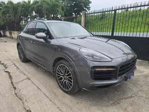 Porsche Cayenne 2020 Marron