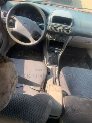 Toyota Corolla 2005 Orange