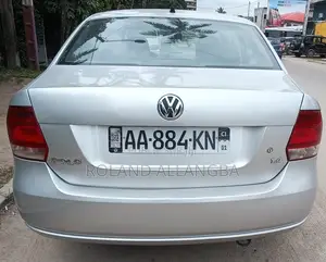 Photo - Volkswagen Polo 2014 Argenté