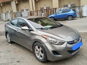 Hyundai Elantra Limited 2012 Gris