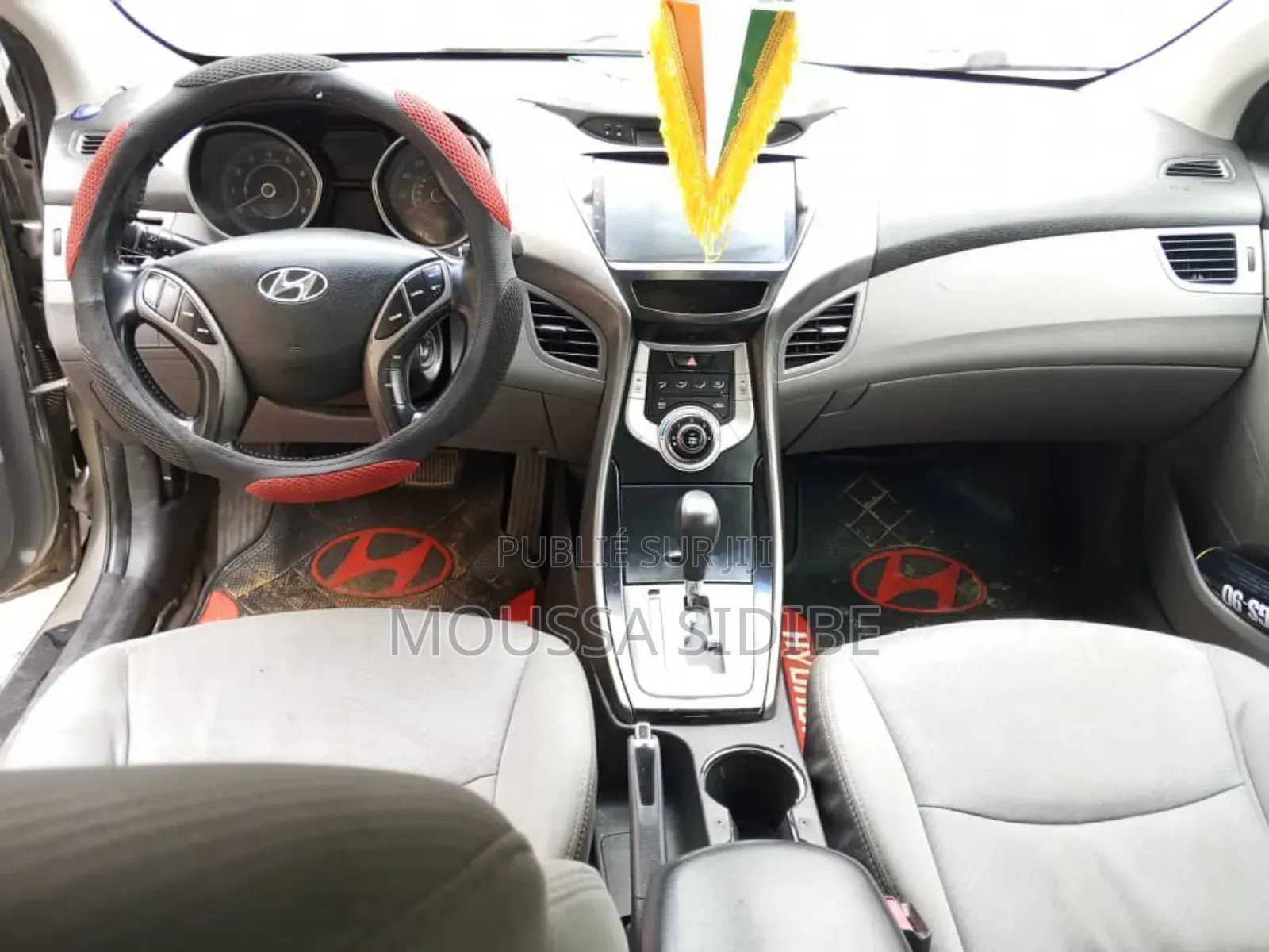 Hyundai Elantra Limited 2012 Gris