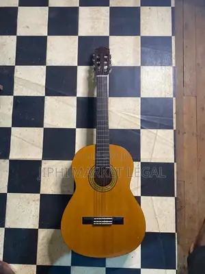 Photo - Guitare Classique Corde en Nylon Et Acoustique