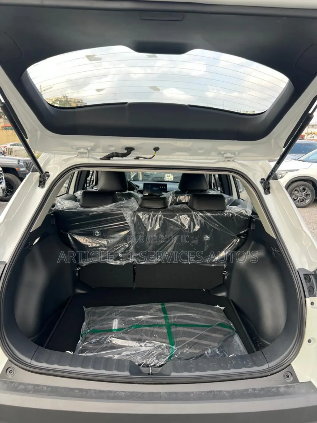 New Toyota Corolla Cross XLE 2025 Blanc