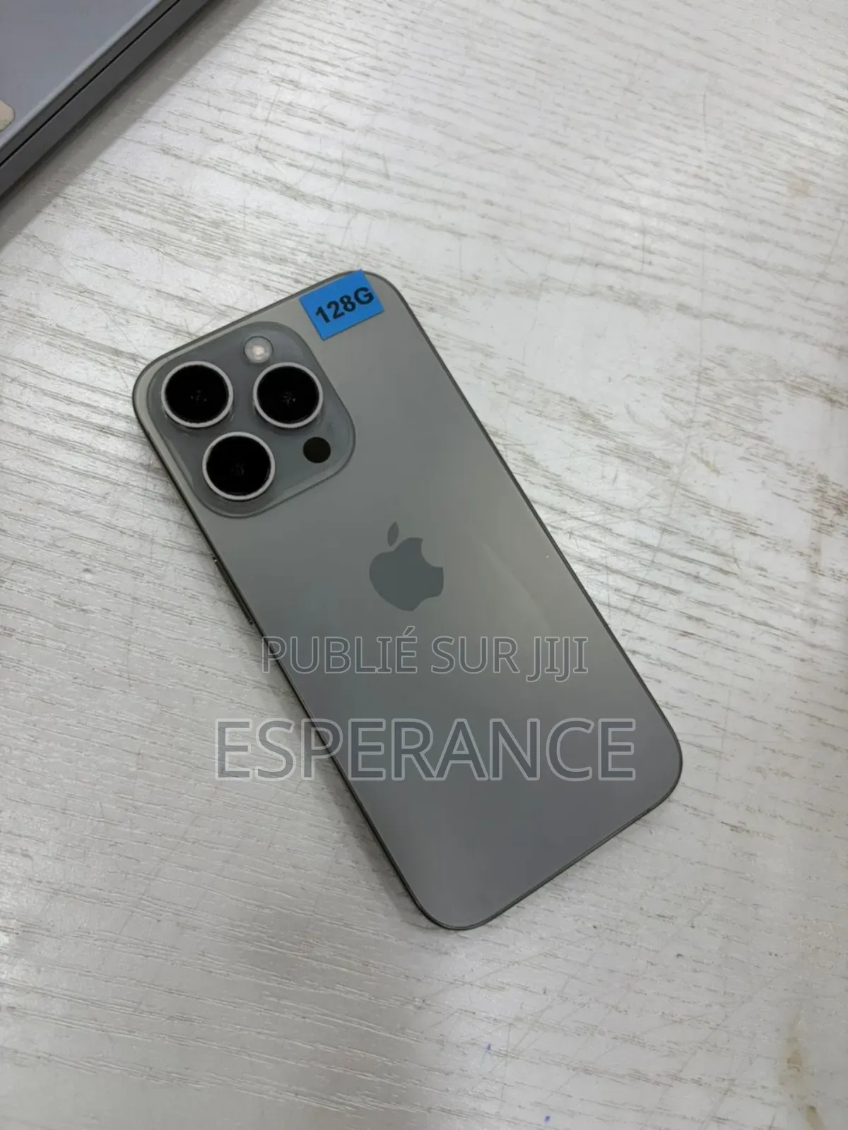 Apple iPhone 15 Pro 128 GB Doré