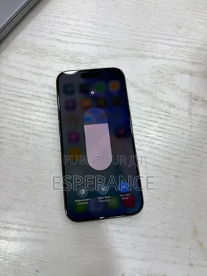 Apple iPhone 15 Pro 128 GB Doré