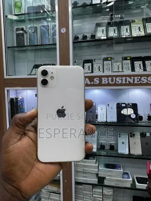 Photo - Apple iPhone 11 64 GB Blanc