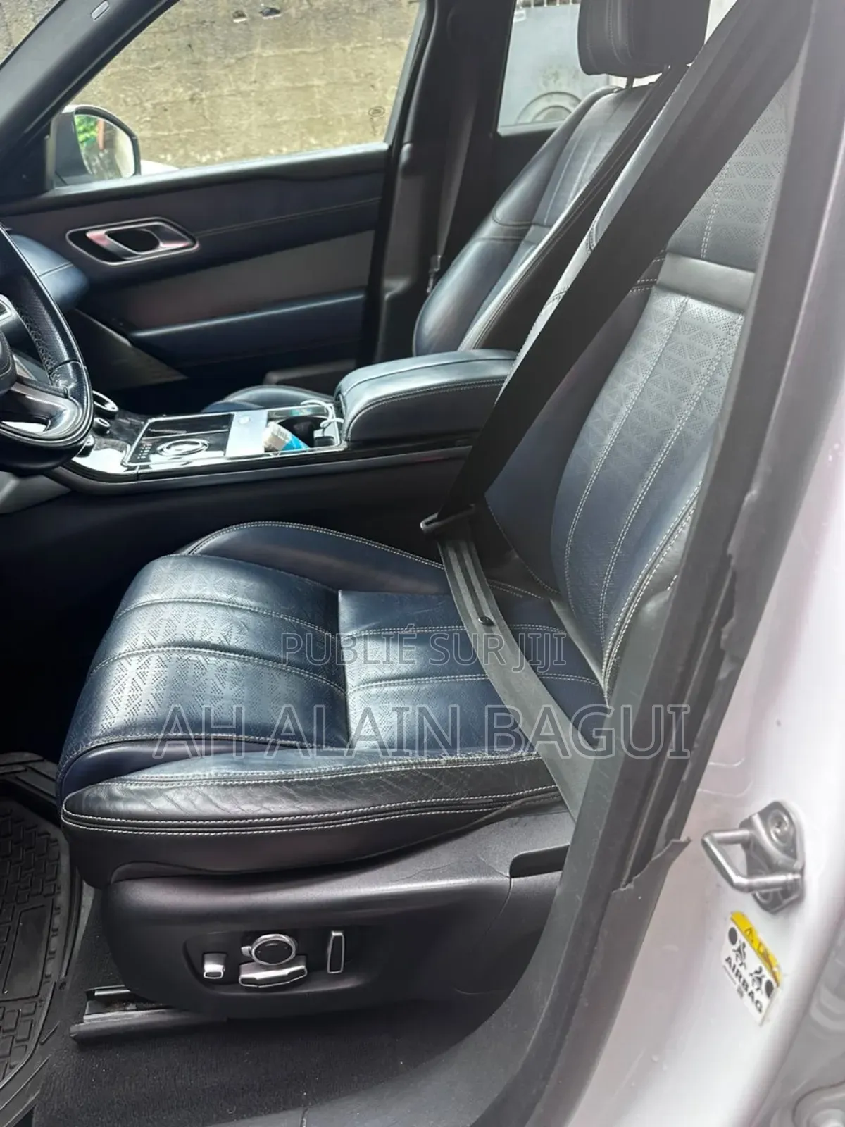 Rover 2000 2019 Blanc