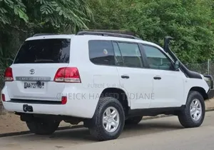 Toyota Land Cruiser 2011 Blanc