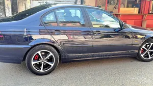 BMW 318i 2000 Black