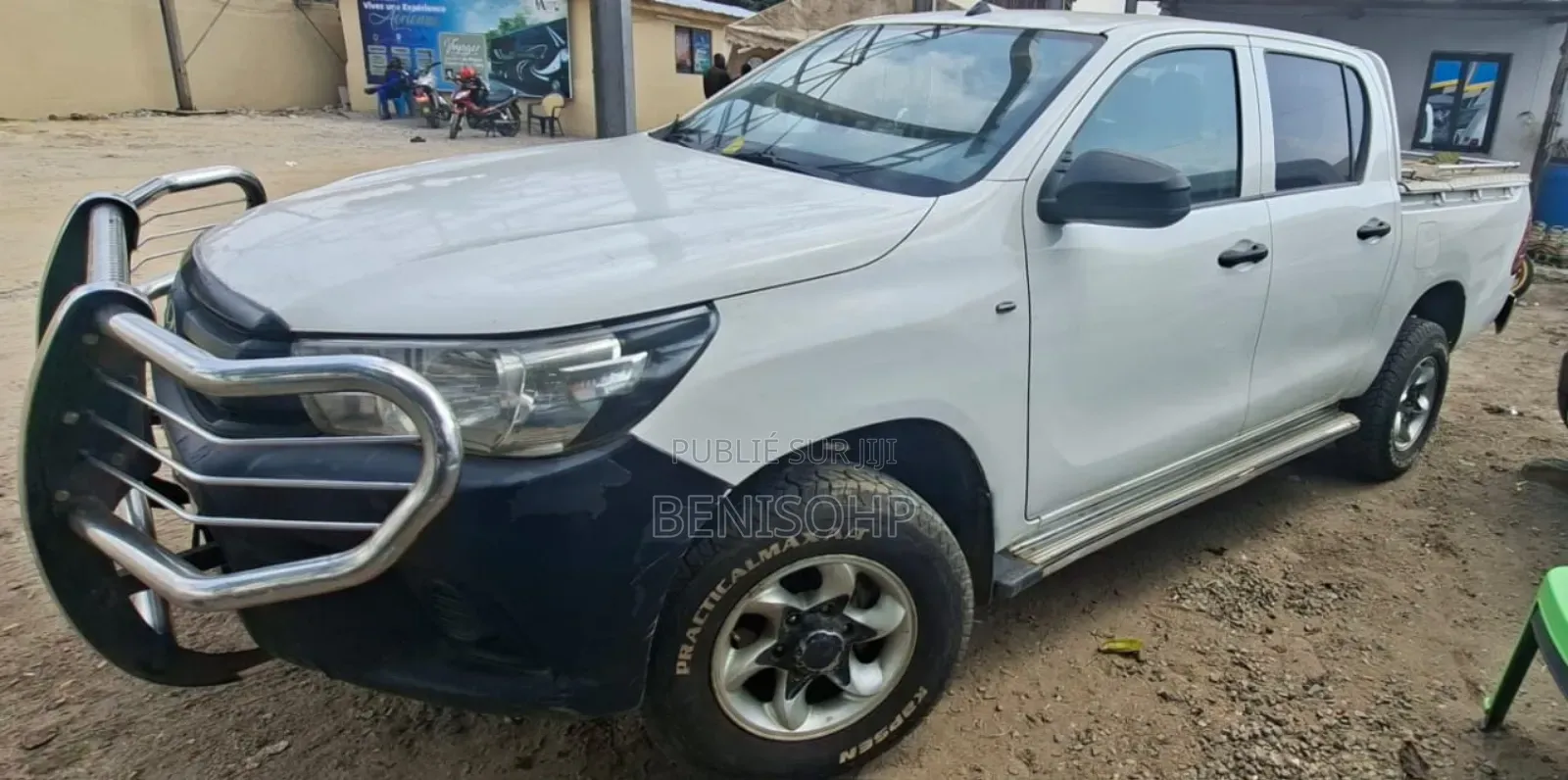 Toyota Hilux 2022 Blanc cassé