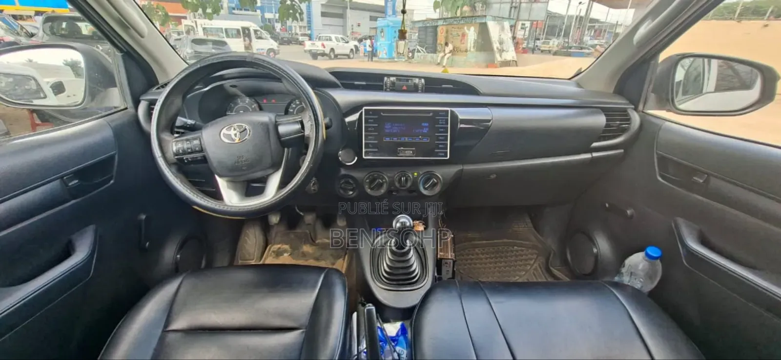 Toyota Hilux 2022 Blanc cassé